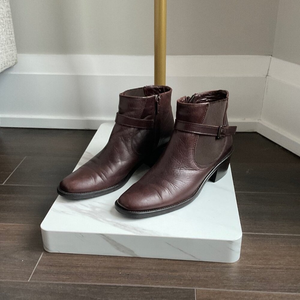 Artica Leather Ankle Boots